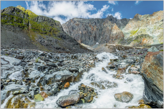 Перезимовать лето... Фотоотчёт (много картинок, мало текста, Горный туризм)