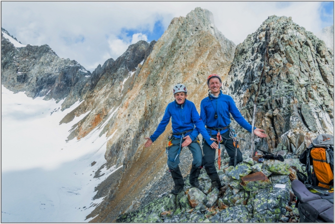 Перезимовать лето... Фотоотчёт (много картинок, мало текста, Горный туризм)