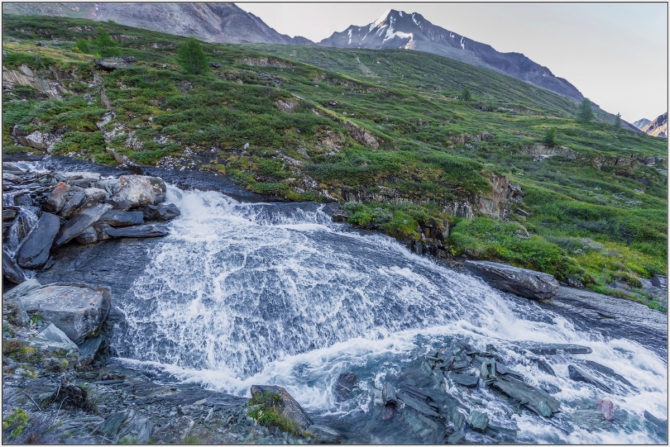 Перезимовать лето... Фотоотчёт (много картинок, мало текста, Горный туризм)