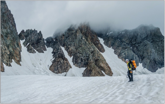 Перезимовать лето... Фотоотчёт (много картинок, мало текста, Горный туризм)