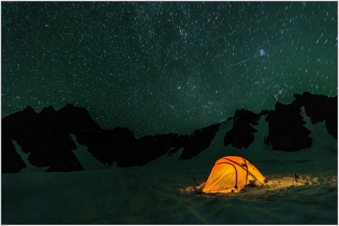 Перезимовать лето... Фотоотчёт (много картинок, мало текста, Горный туризм)