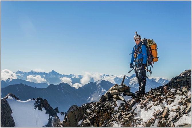 Перезимовать лето... Фотоотчёт (много картинок, мало текста, Горный туризм)