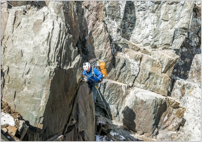 Перезимовать лето... Фотоотчёт (много картинок, мало текста, Горный туризм)