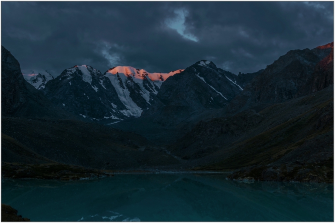 Перезимовать лето... Фотоотчёт (много картинок, мало текста, Горный туризм)