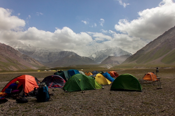 Пик Ленина. Какие ошибки не стоит делать, чтобы подняться на вершину, и немного красивых фотографий. (Альпинизм)