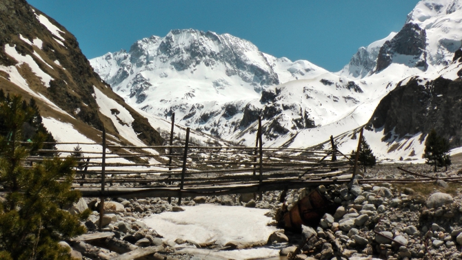Приэльбрусье и его главная гора. Много фоток , Альпинизм)