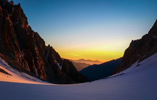 Приэльбрусье и его главная гора. Много фоток , Альпинизм)