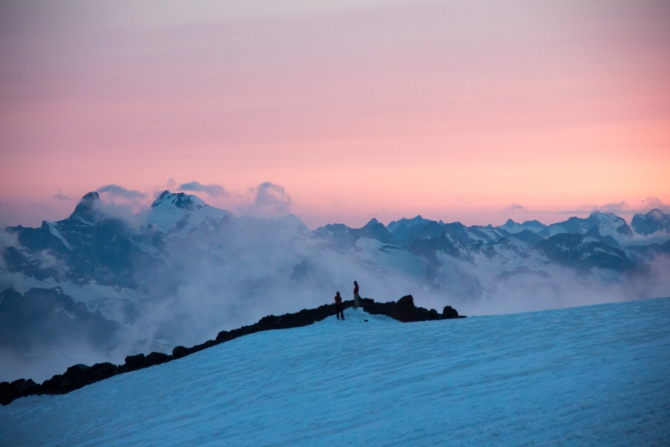 Приэльбрусье и его главная гора. Много фоток , Альпинизм)