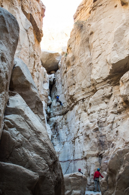 Треккинг и каньонинг в Иордании. Часть 3. Wadi Assal. Медовое ущелье (Горный туризм)