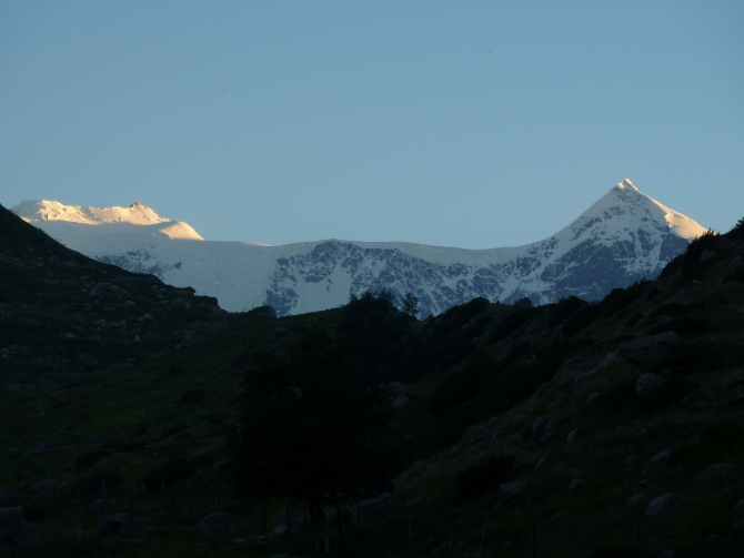 Детский трекинг в Безенги (Путешествия, дети)