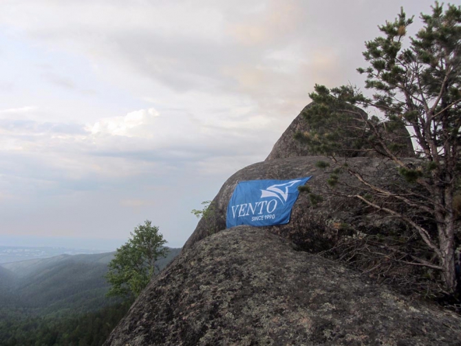 Безопасность на скалах. Первый Столб "Перепробивка". (Скалолазание, венто, Petzel, фар, терехин василий, пробивка скал, реболтинг, Певый столб)