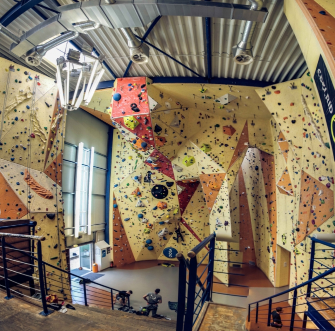 DAV Kletterzentrum. Hamburg (Скалолазание, скалолазание, скалодром, Скалодромия, скалолаз, скалолазный зал, скалолазание в зале)