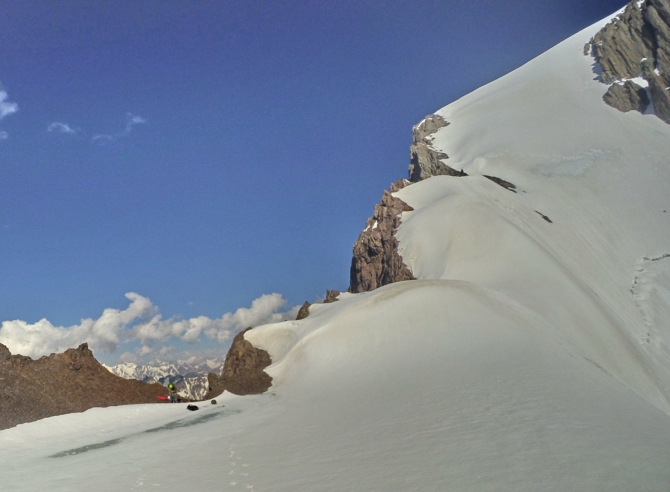 Высокий Алай: ребусы пика Снежный Шатер (Горный туризм)