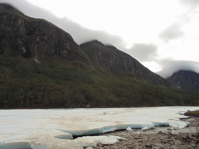Поход на Чарские Пески и Среднесакуканский хребет (массив Кодар) в июне 2016 года (Туризм, средний сакукан, Борлаг)