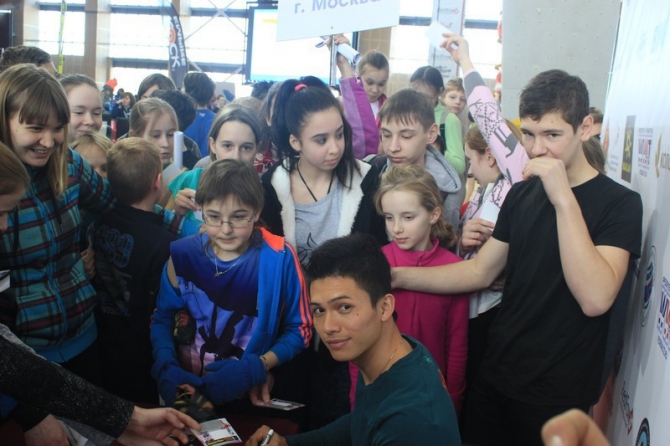 Первенство России и ВЮС в Тюмени: итоги (Скалолазание, тюмень, скалолазание, скорость, трудность, боулдеринг, всероссийские юношеские соревнования, луиза емельева, семен овчинников, вячеслав ляшев)