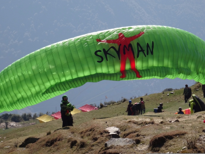 Бивак-флай на параплане в Северо-западной части Гималаев (Воздух, бивак флай, гималаи, индия, бир, полеты)