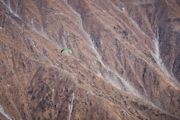 Бивак-флай на параплане в Северо-западной части Гималаев (Воздух, бивак флай, гималаи, индия, бир, полеты)