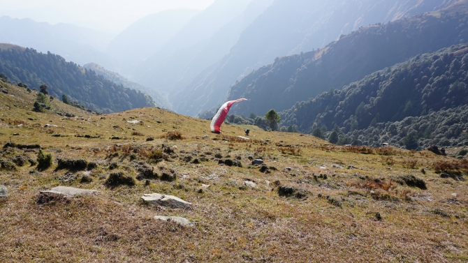 Бивак-флай на параплане в Северо-западной части Гималаев (Воздух, бивак флай, гималаи, индия, бир, полеты)