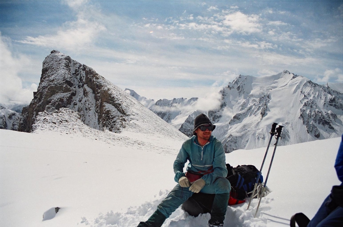 Фильм "В тени Конгуртага" или перевал в 52 веревки. (Альпинизм, китайский памир, кашгарские горы, агалистан, пик николаева)