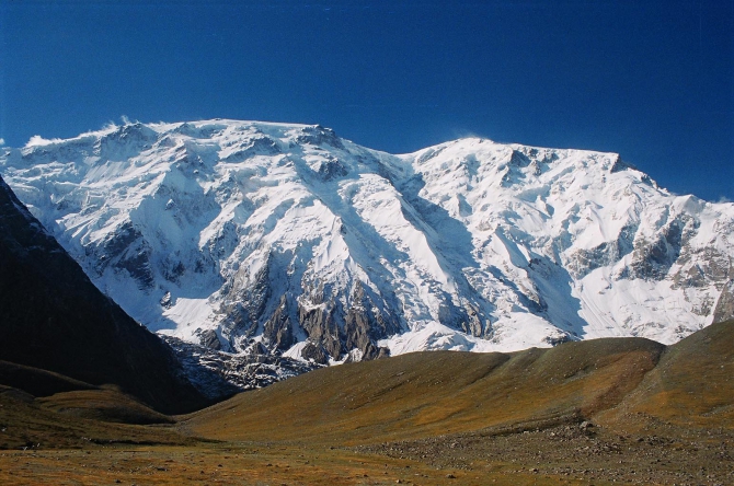 Фильм "В тени Конгуртага" или перевал в 52 веревки. (Альпинизм, китайский памир, кашгарские горы, агалистан, пик николаева)