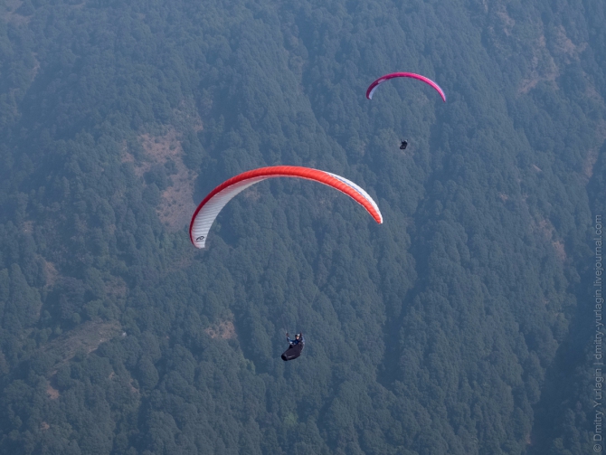 Индия, Гималаи, Полет до Драмсалы и обратно с ночевкой (Воздух, бир, Драмсала, бивак-флай, полеты, параплан, пилот)