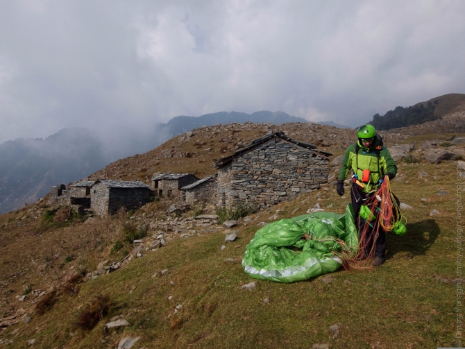 Индия, Гималаи, Полет до Драмсалы и обратно с ночевкой (Воздух, бир, Драмсала, бивак-флай, полеты, параплан, пилот)
