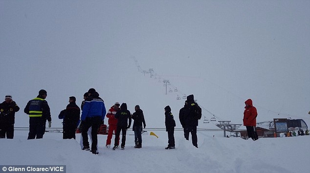 Валь Кларет: в лавину на трассе попали 30 человек (Горные лыжи/Сноуборд, франция, лавина, спасработы)