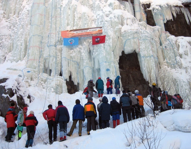 Все на лед Домбая. 2009 (Ледолазание/drytoolling, соревнования, домбай 2009, горы)