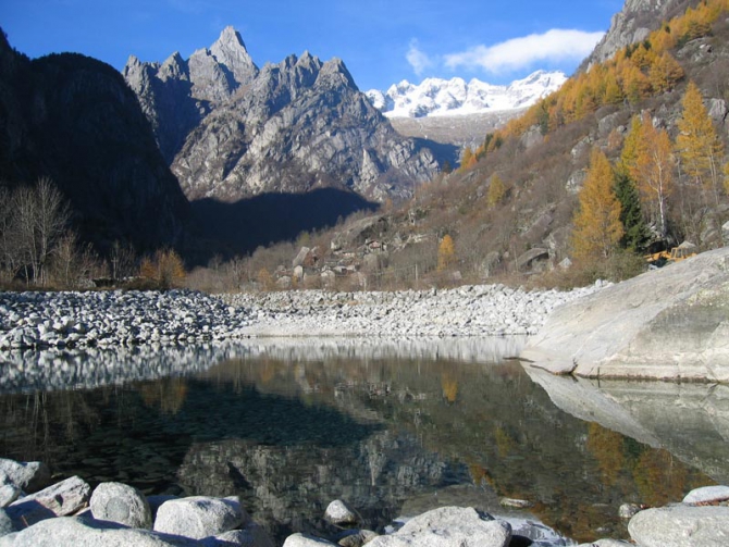 Болдеринговый фестиваль Melloblocco-2009 на майских праздниках (Скалолазание, val di mello, val masino, италия, меллоблокко)