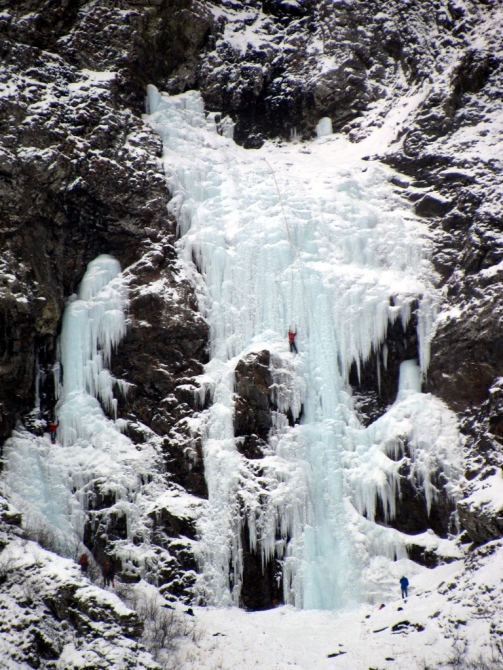 Ледолазанье. Кавказ. Северная Осетия. Ущелье Мидаграбин. (Альпинизм, альпинизм)