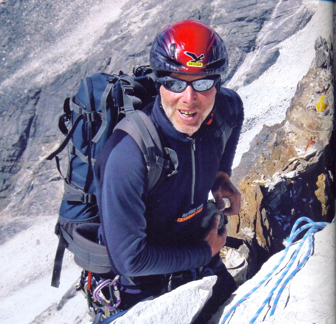 Рассказ славного испанского парня Санти Падроса о его восхождениях на Ама Даблам. С прологом и эпилогом. (Альпинизм, гималаи, франческо фацци, петер томко, свободный тибет 2065)