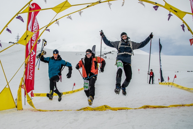 Red Fox Elbrus Race 2017: Вчерашний забег на Эльбрус - космос (Альпинизм, скайраннинг, вертикальный км, скоростное восхождение, ски-тур, забег на снегоступах, Red Fox TSL Challenge, Vertical Kilometer®, SkyMarathon® - Mt Elbrus)