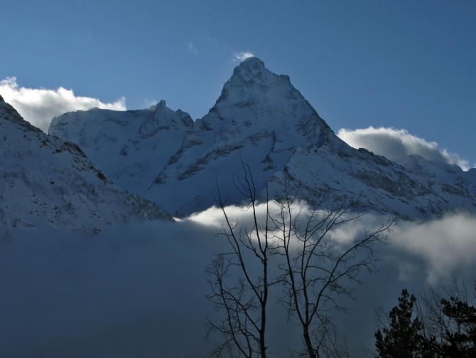 Теберда-Даут-Домбай - январь 2009 (Горный туризм, горы, кавказ, фото, эпчик, эльбрус, белалакая, туман)