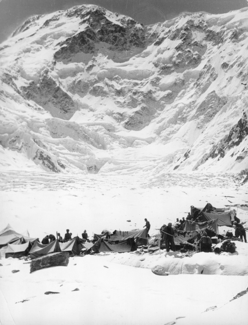 К 50-летию экспедиции МВТУ-МГУ под руководством И.Ерохина на пик Победы. Часть1. Без права опубликования. (Альпинизм)