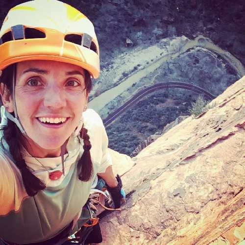 Спасательная операция на Эль-Капитане: знаменитая альпинистка Квин Бретт получила серьёзные травмы после падения на 30 метров (Альпинизм, скалолазание, альпинизм, спасработы, срыв)