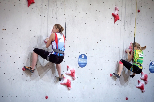 ВЮС в Тюмени: итоги 1-го дня (Скалолазание, тюмень, всероссийские юношеские соревнования, скалолазание, скорость, трудность, Демьян Зайцев, ирина варик, Максим Рябов, Камилла Кушаева, Анастасия Старцева)