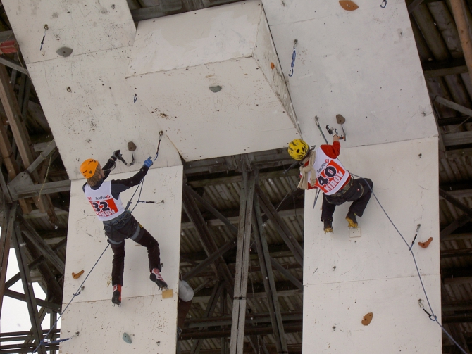 Новости Moscow Ice Climb. Март 2009. (Ледолазание/drytoolling, деньгин, бадалян, люлюкин, чемпионат россии, киров 2009, москва, ледолазание, альпинизм)