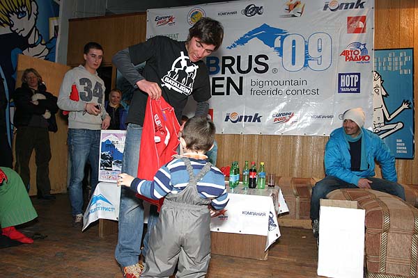 Elbrus Open 09. Все собрались. (Горные лыжи/Сноуборд, горы, приэльбрусье, чегет, эльбрус)
