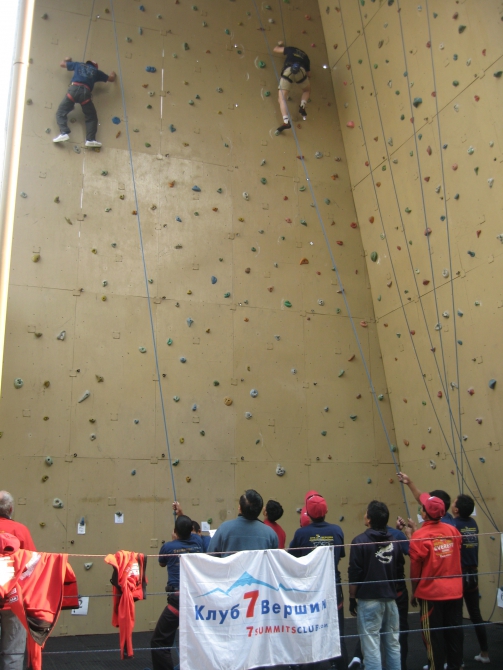 Первые скалолазные соревнования среди шерпов. (Альпинизм, эверест, 7 вершин, абрамов, непал)