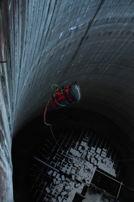 Прыжок внутрь (BASE, прыжки с верёвкой, прыжки с веревкой, rapt, realadventure, рапт, rope-jumping, ropejumping, rope jumping)