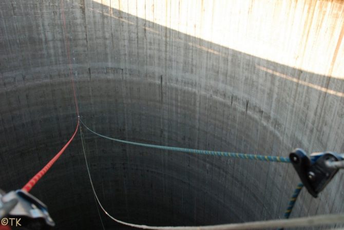 Прыжок внутрь (BASE, прыжки с верёвкой, прыжки с веревкой, rapt, realadventure, рапт, rope-jumping, ropejumping, rope jumping)