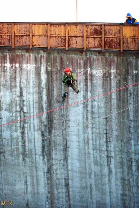Прыжок внутрь (BASE, прыжки с верёвкой, прыжки с веревкой, rapt, realadventure, рапт, rope-jumping, ropejumping, rope jumping)