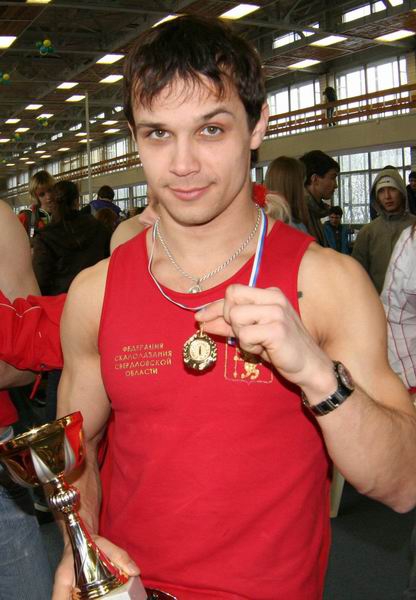 Чемпионат России по скалолазанию 2009. Сергей Синицын. (Скалолазание, чр, соревнования, боулдеринг, скорость, ддс, москва)