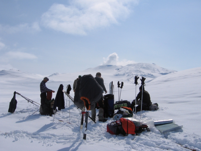 ОСТРОВ ВОРОНА КУТХИ (Путешествия, кипяток, остров камчатка, ворон кутха, лыжи)
