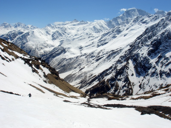 Отель Вершина. Гнездо Ред Фокс Эльбрус рейс. (Ски-тур, фестиваль, ред фокс рейс, риск)