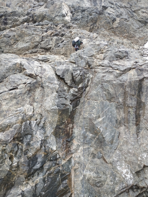 NE8vd_croper_ru Ушба. Траверс. (Альпинизм, Trekking-Experts, Ushba, Georgia, #alexandrmoroz, kmga, https://www.facebook.com/mister.alp)