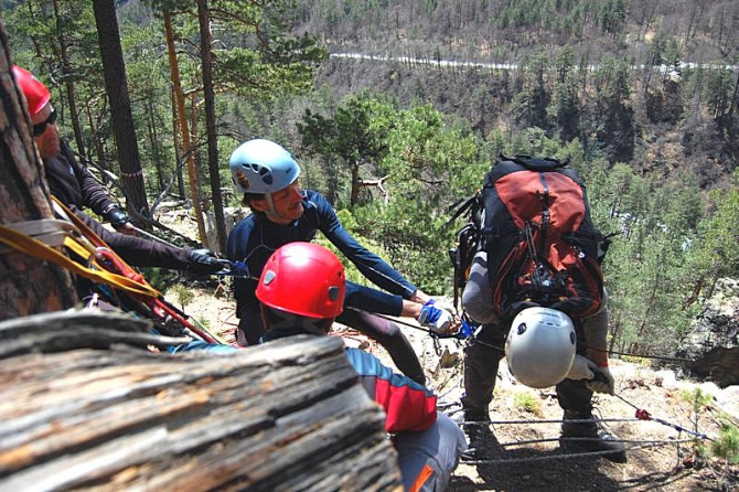 ЖЕТОН ВЗГЛЯДОМ ЗАИНТЕРЕСОВАННОГО НАБЛЮДАТЕЛЯ (Альпинизм, спасение в горах, фар, цей)