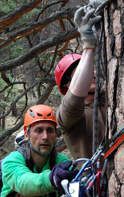 ЖЕТОН ВЗГЛЯДОМ ЗАИНТЕРЕСОВАННОГО НАБЛЮДАТЕЛЯ (Альпинизм, спасение в горах, фар, цей)