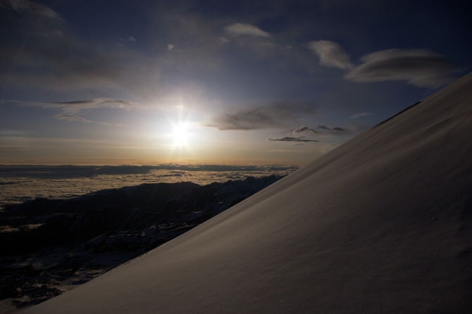 Эльбрус с севера - май 2009 (Путешествия, горы, кавказ, приэльбрусье, джилысу, фото)