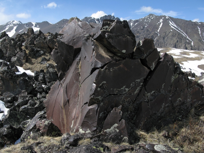 Эльбрус с севера - май 2009 (Путешествия, горы, кавказ, приэльбрусье, джилысу, фото)
